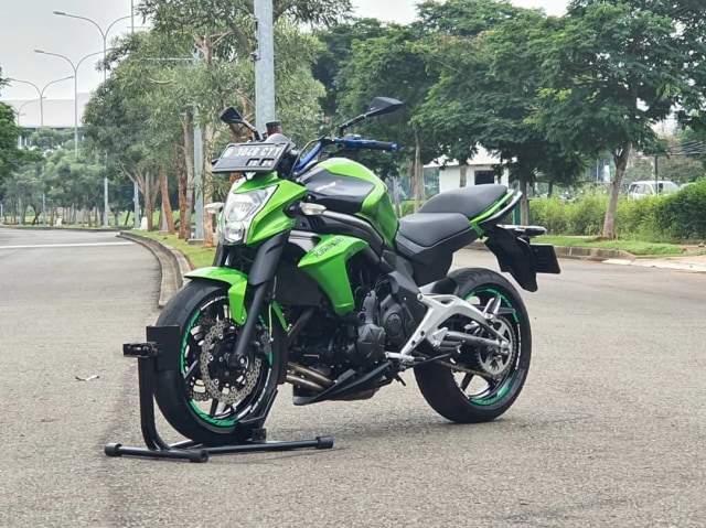 Kawasaki Ninja ER-6N. Foto: RnJ Motosport