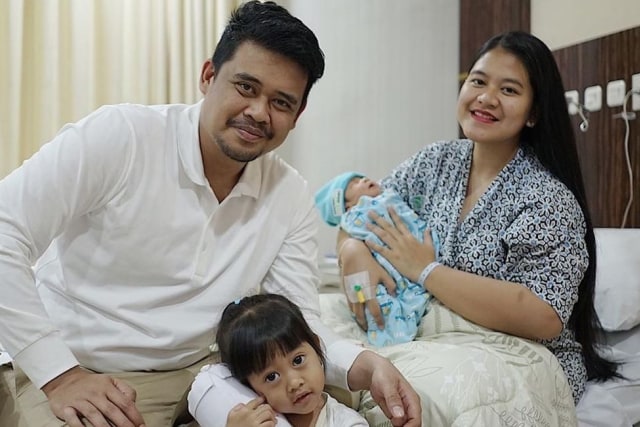 Potret kebersamaan keluarga Kahiyang Ayu dan Bobby Nasution Foto: Instagram/@ayanggkahiyang