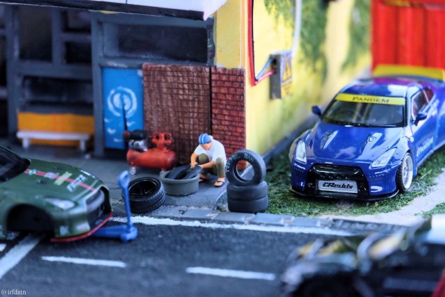 Diecast photography dengan konsep tambal ban. Foto: Dok. Irfan Destian