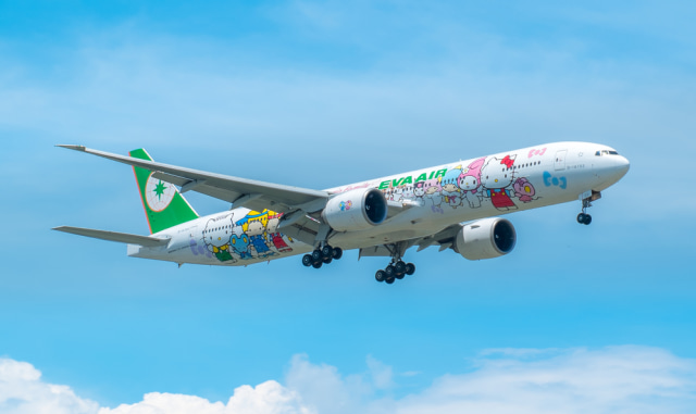 Pesawat Eva Air bertema Hello Kitty. Foto: Shutter Stock