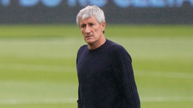Pelatih Barcelona, Quique Setien. Foto: STR / AFP