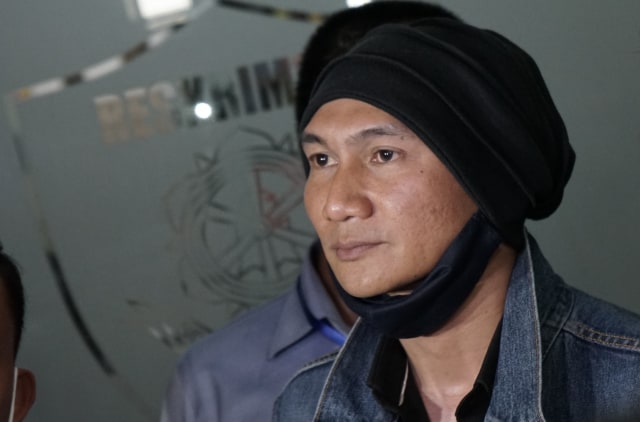 Musisi Anji saat ditemui wartawan seusai diperiksa di Polda Metro Jaya, Jakarta, Senin, (10/8/2020). Foto: Dok. Ronny