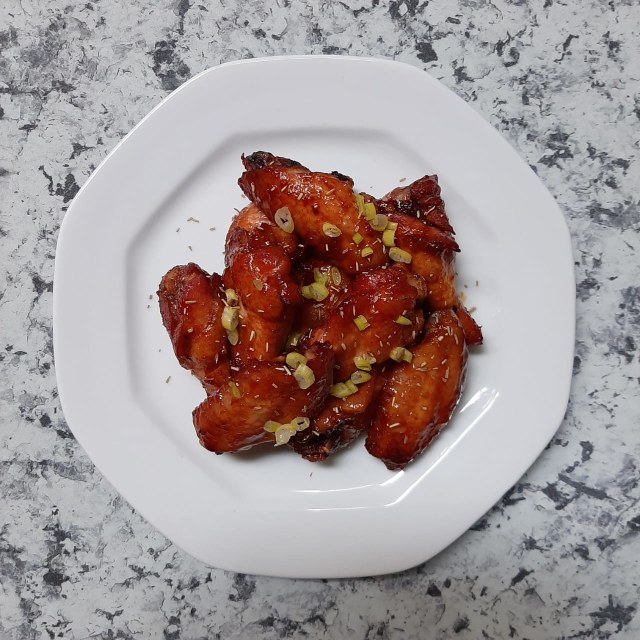 Chicken wings ala Pizza Hut  Foto: Azalia Amadea/Kumparan