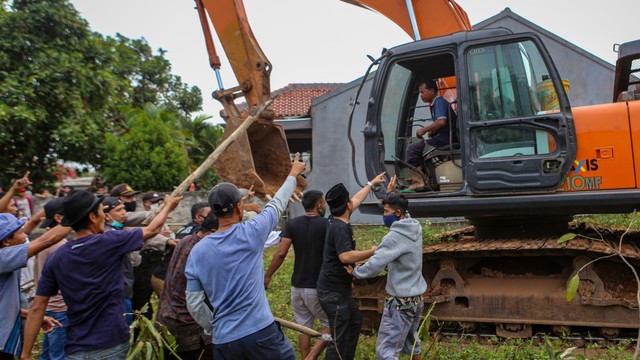 Ilustrasi bentrok eksekusi lahan. Foto: Fauzan/ANTARA FOTO