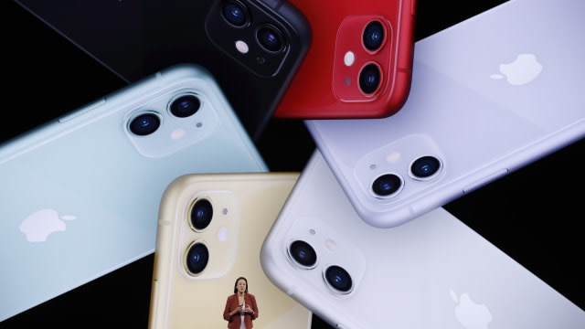 Ilustrasi kamera pada HP iPhone 12. Foto: Stephen Lam/REUTERS