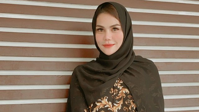 DJ Butterfly berhijab. Foto: Instagram/@djkattybutterfly36