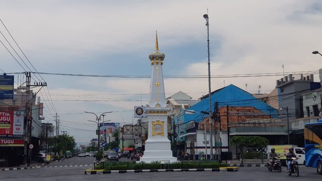 Tugu Pal Putih. Foto: Tugu Jogja. 