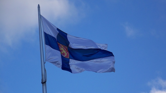 Foto: Bendera Finlandia | Wikimedia Commons