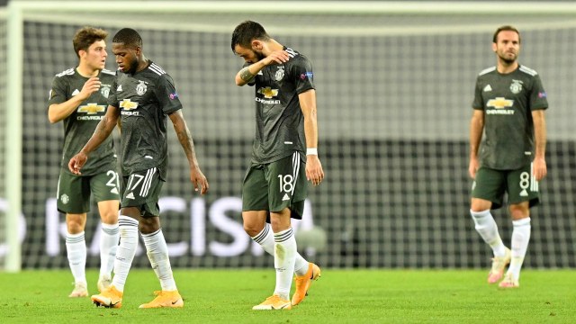 Ekspresi pemain Man Utd usai tersingkir dari Liga Europa. Foto: Ina Fassbender/Reuters