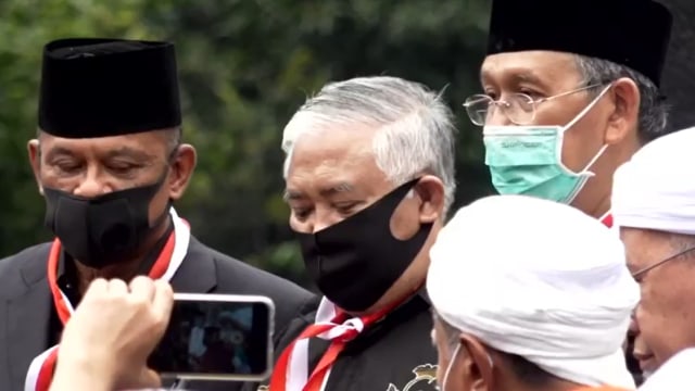 Din Syamsuddin (tengah) pada deklarasi Koalisi Aksi Menyelamatkan Indonesia. Foto: Youtube/Realita TV