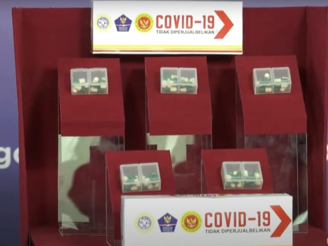 Kombinasi obat corona temuan UNAIR saat dibeberkan di BNPB 12 Juni 2020. Foto: Youtube/@BNPB