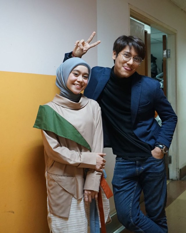 Lesty Kejora dan Rizky Billar. Foto: Instagram @rizkybillar