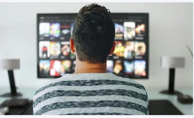 Nonton Film Indonesia. Foto: Pixabay