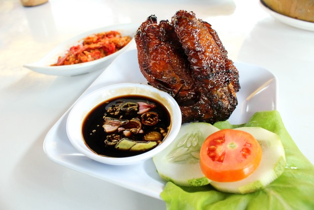 Ilustrasi ayam bakar Foto: Dok.Shutterstock