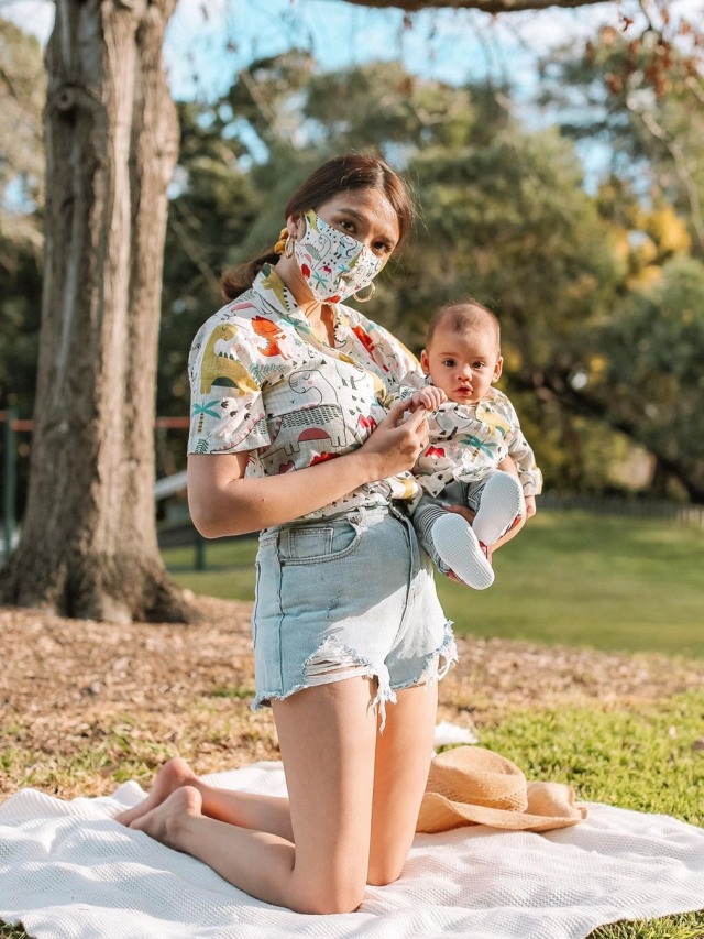 Acha Sinaga dan anaknya, Lucas. Foto: Instagram/@achasinaga