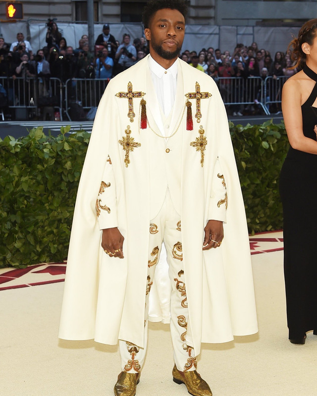 Gaya Chadwick Boseman di Met Gala 2018 Foto: chadwickboseman