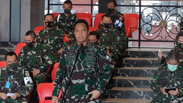 Konferensi pers Kasad Andika Perkasa terkait peristiwa pengrusakan Polsek Ciracas. Foto: Dok. Istimewa