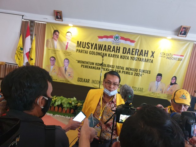 Ketua DPD Partai Golkar DIY, Gandung Pardiman, usai menghadiri Musyawarah Daerah (Musda) X Partai Golongan Karya Kota Yogyakarta, Minggu (30/8/2020). Foto: atx/Tugu Jogja