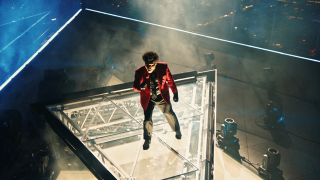 Penampilan The Weeknd pada VMA MTV 2020. Foto: VIACOM/via REUTERS