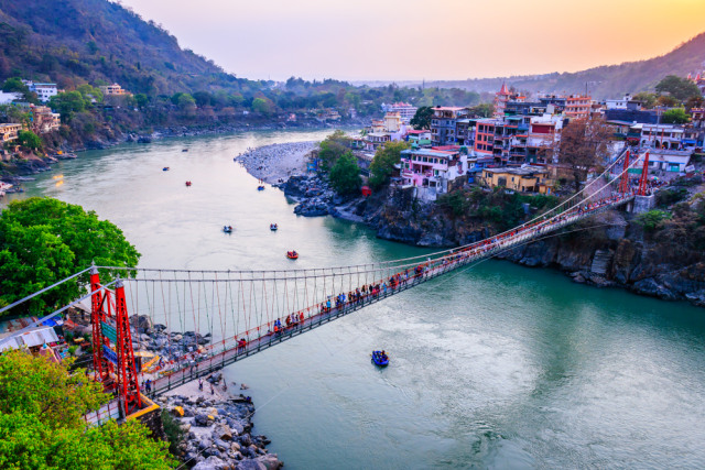 Jembatan Lakshman Jhula, India  Foto: Shutter stock