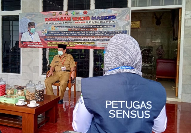 Visitasi petugas senaus di kediaman Wali Kota Bandar Lampung, Selasa (1/9) | Foto : Sidik Aryono /Lampung Geh