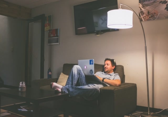 Nonton di Film Apik. Foto Kumparan
