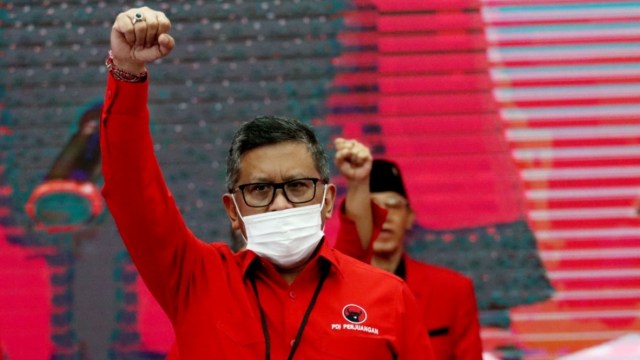 Sekjen DPP PDIP Hasto Kristiyanto dalam acara pengumuman cakada PDIP tahap V. Foto: PDIP
