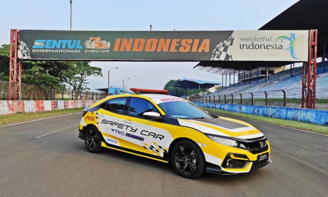 Honda Civic Hatchback RS jadi Safety Car di Sirkuit Sentul. Foto: dok. Honda Prospect Motor