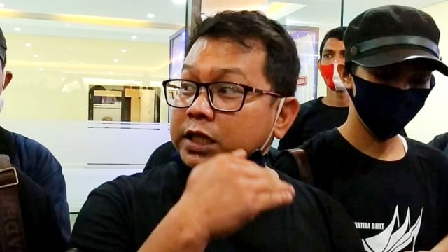 Ketua Persatuan Pemuda Mahasiswa Minang, David, saat di Bareskrim Polri. Foto: Dok. Istimewa