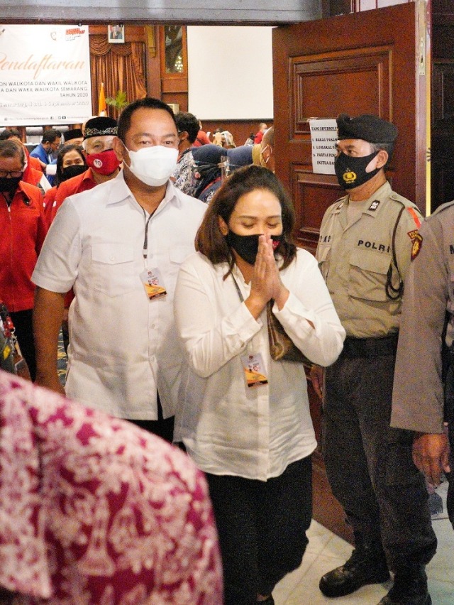 Pasangan Hendrar Prihadi-Hevearita Gunaryanti Rahayu di Hotel Partrajasa. Foto: Dok. Istimewa