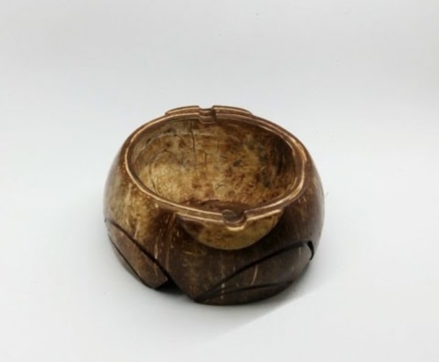 Batok kelapa (Foto: Wikimedia)
