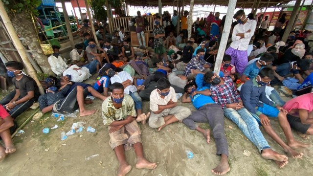 Pengungsi Rohingnya yang terdampar di Lhokseumawe. Foto: Zikri M untuk acehkini