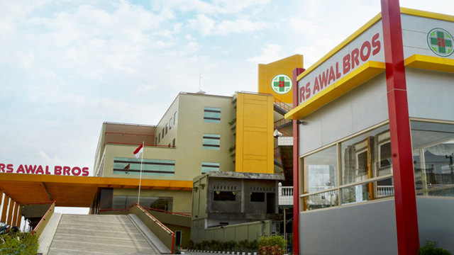 RUMAH Sakit Awal Bros Panam. (Foto: RS Awal Bros Panam)