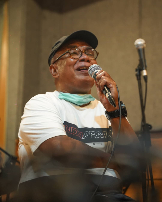 Yopie Latul. Foto: Instagram/soundofcurlyband