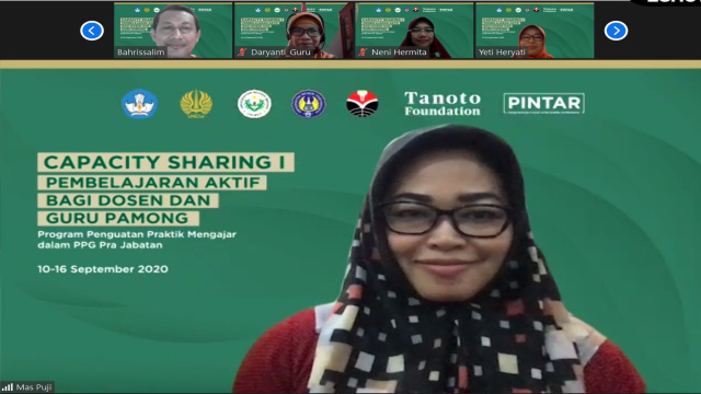 Para guru pamong dan dosen pembimbing mahasiswa PPG Prajabatan ketika mengikuti Capacity Sharing Pembelajaran Aktif yang dilaksanakan selama enam hari secara daring (10/9/2020).