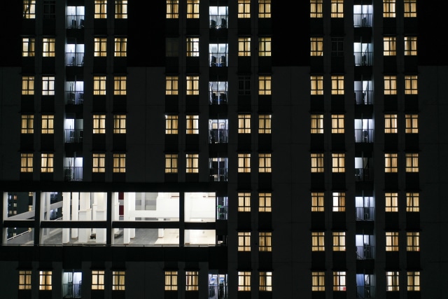 Foto aerial suasana Rumah Sakit Darurat Penanganan COVID-19 Wisma Atlet Kemayoran, di Jakarta, Kamis (10/9). Foto: Galih Pradipta/ANTARA FOTO