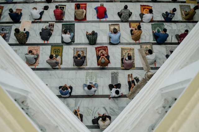 Ilustrasi salat Jumat (11/9/2020). Foto: Galih Pradipta/ANTARA FOTO
