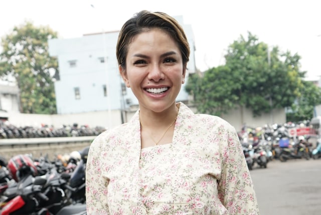 Artis Nikita Mirzani saat ditemui dikawasan Tendean, Jakarta, Jumat, (11/9/2020). Foto: Ronny