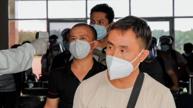 Ilustrasi kedatangan Tenaga Kerja Asing (TKA) asal China. Foto: SYIFA YULINNAS/ANTARA FOTO