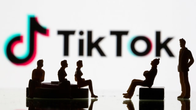 Ilustrasi TikTok. Foto: DADO RUVIC/REUTERS
