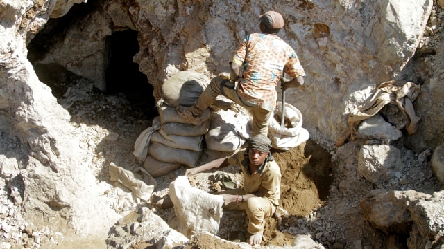 Ilustrasi tambang Foto: REUTERS/Kenny Katombe