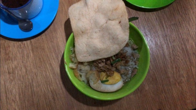 Nasi Bakmoy di Foodcourt Langenastran yang terletak di Alun-alun Kidul Yogyakarta. Foto: Maria Ii Agista/Tugu Jogja