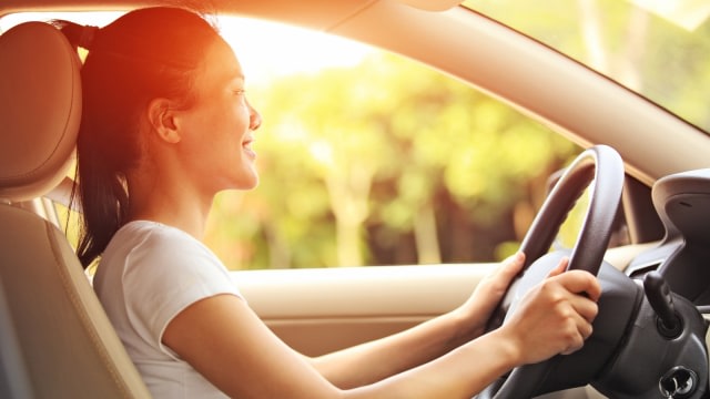 Belum Punya Mobil, Mertua Protes Terus. Foto: Shutterstock