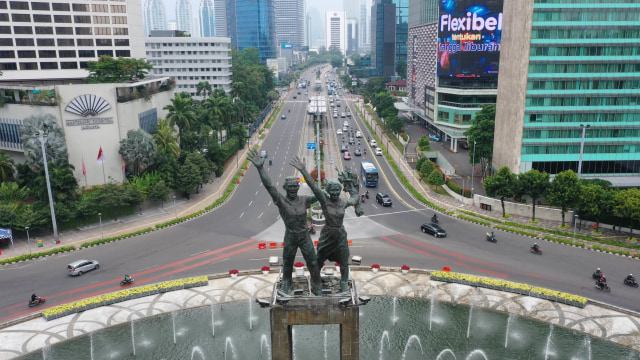 Suasana Jalan M.H Thamrin ketika psbb. Foto: Adek Berry/AFP