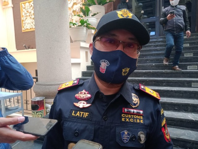 Latif Helmi. Foto: Rizal Adhi