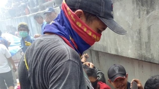 Ilustrasi masker buff. Foto: Nikolaus Harbowo/kumparan