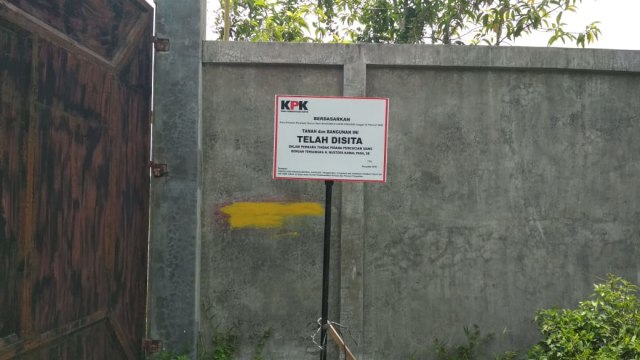 Ilustrasi plang penyitaan KPK. Foto: Dok Humas KPK