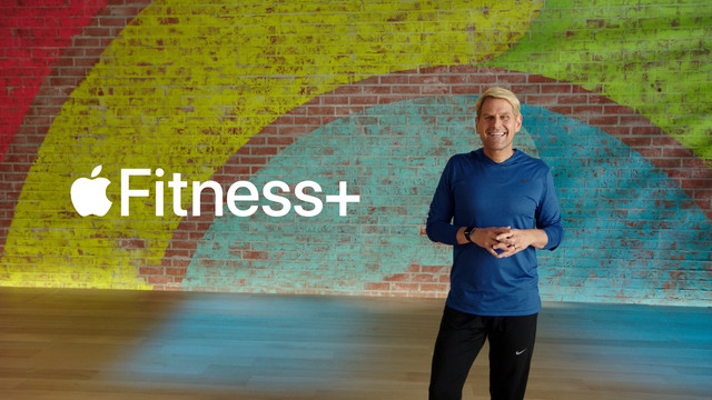 Jay Blahnik memperkenalkan Apple Fitness Plus. Foto: Apple Inc/Handout via Reuters