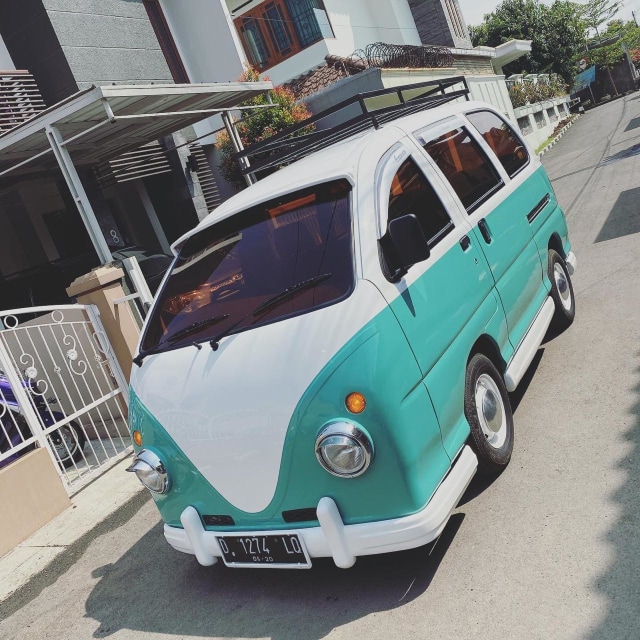 Daihatsu Espass dimodifikasi jadi VW Kombi. Foto: dok. Ari Aditya