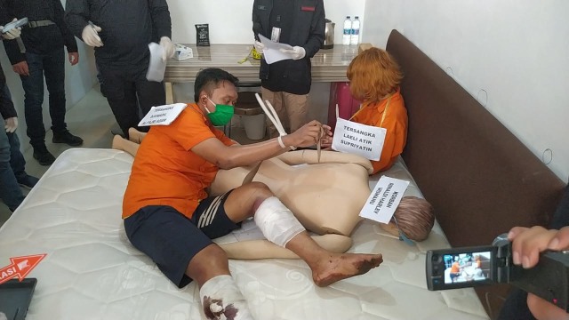 Proses rekonstruksi pembunuhan dan mutilasi Rinaldi. Foto: Dok. Istimewa